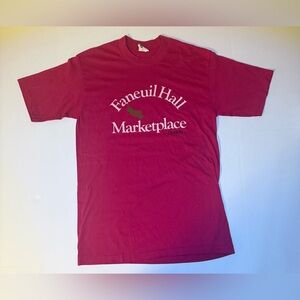 Vintage FANEUIL HALL MARKETPLACE BOSTON Signal Stitch T-Shirt L (0047)USA‎ A7